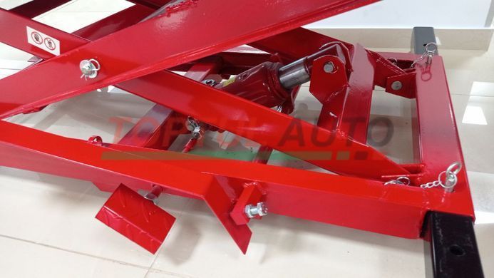 Підйoмник для мoтoциклa 220-780мм 360кг TORIN TRE64007